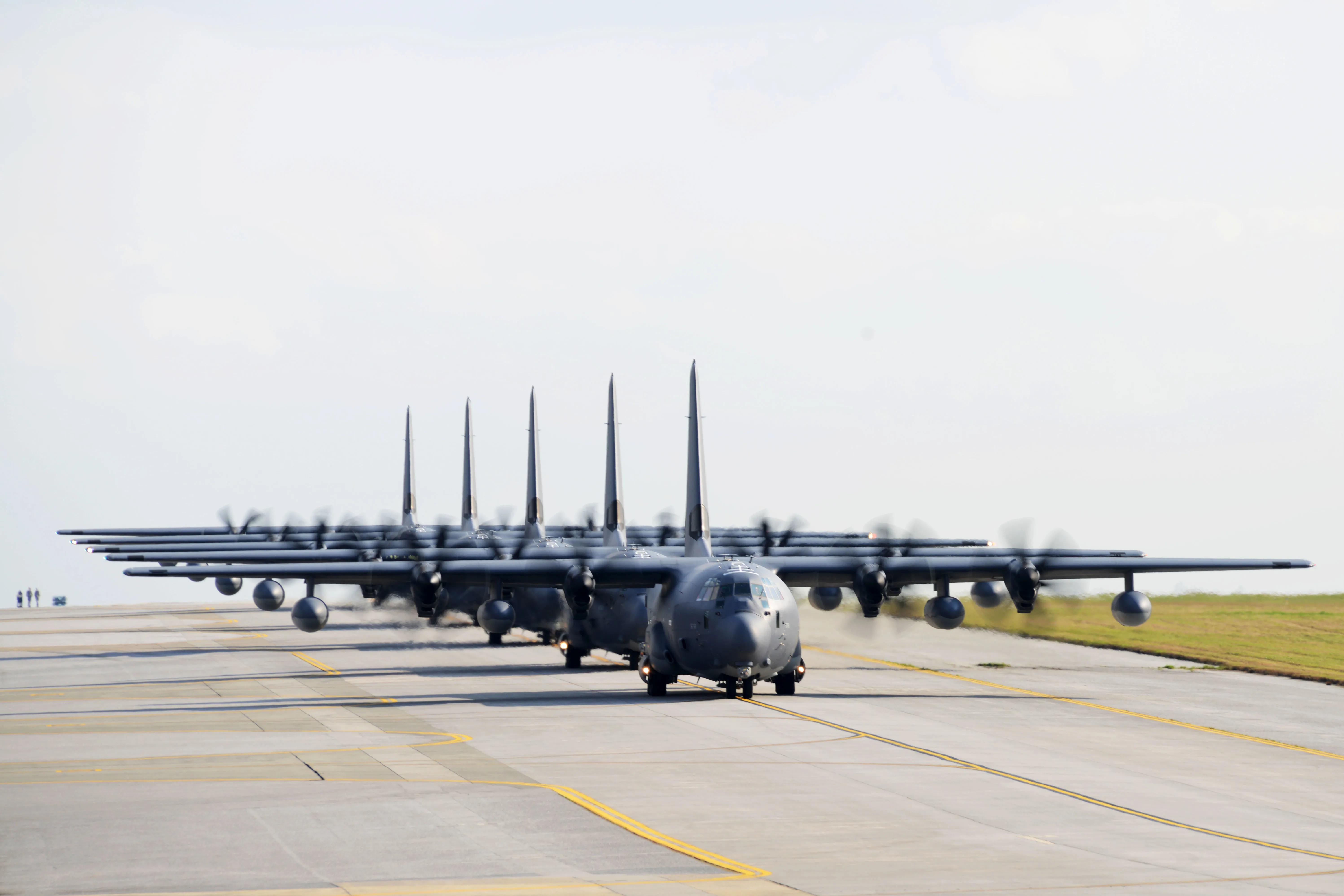 on_conducts_full-force_training_160217-F-AL360-032.webp
