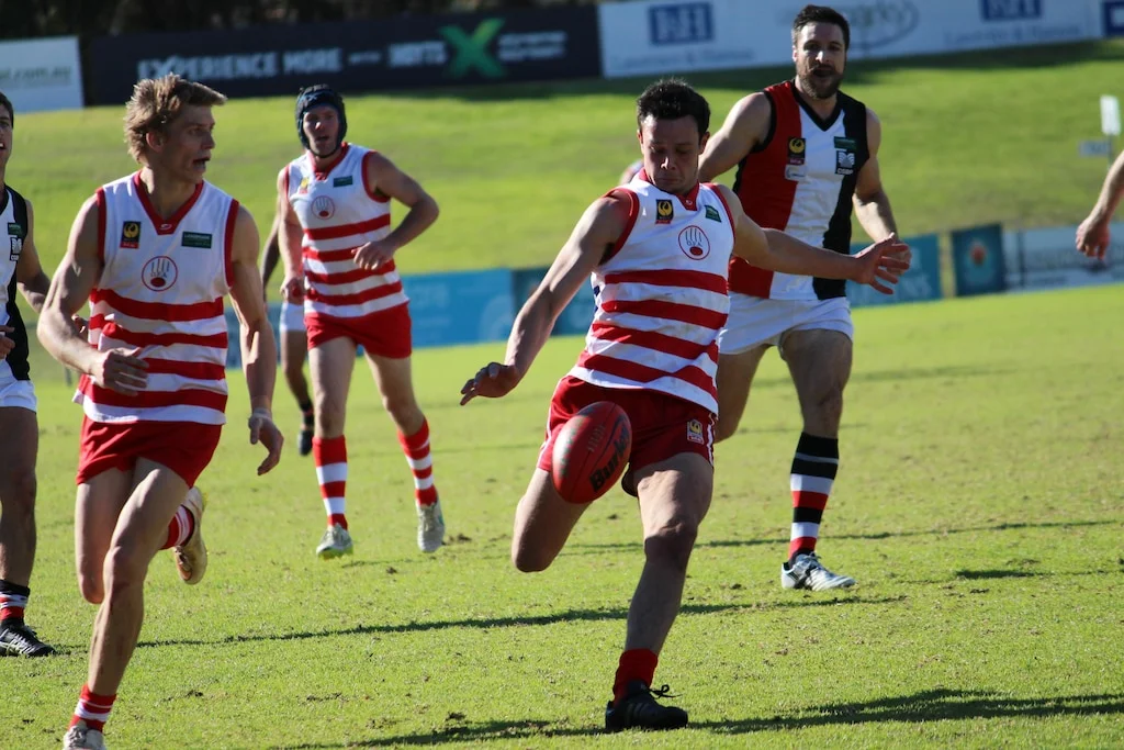 Ongerup-Football-Association-footy.jpg