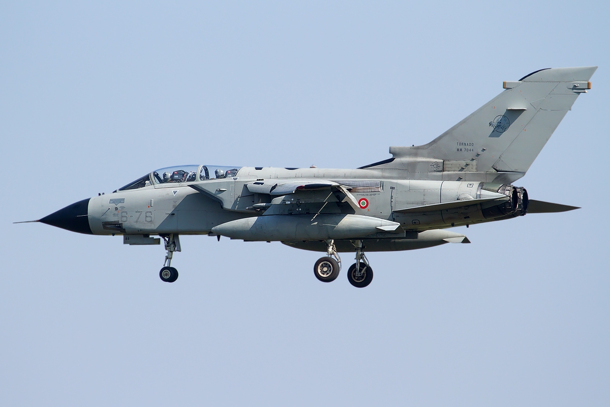 Panavia-Tornado-IDS-MLU-Aeronautica-Militare-Italiana.jpg