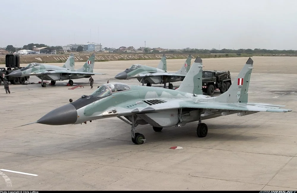 Peruvian MiG-29SE (9-13SE) (048) at Chiclayo (April 2005).webp