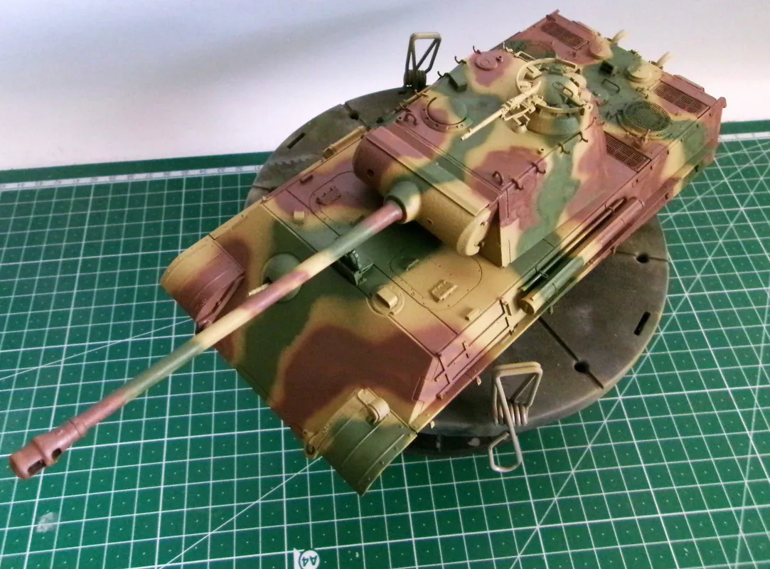 Pz-Kpfw-V-Ausf-G-8-17.webp
