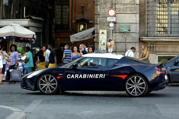 Roma_Lotus_Evora_S_auto_Carabinieri_13.webp
