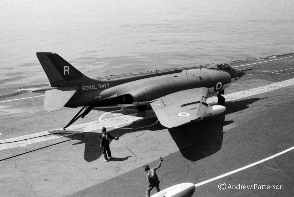 Royal Navy Scimitar F.1 (XD280-100) on Ark Royal (1963).jpg