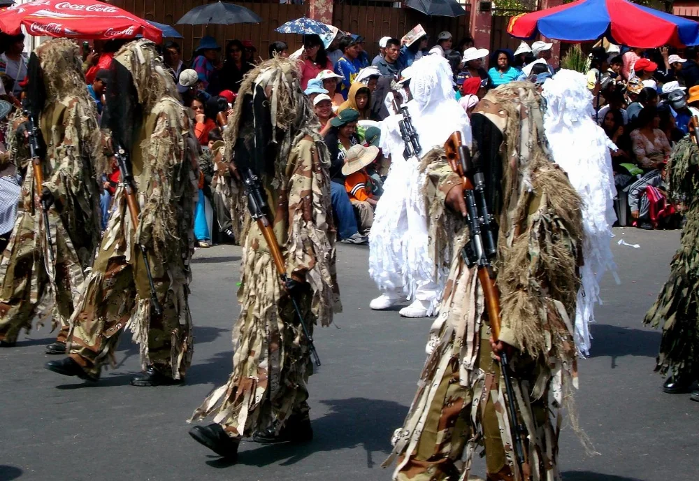 s_bolivianos_de_la_Armada%2C_Tierra_y_monta%C3%B1a.webp