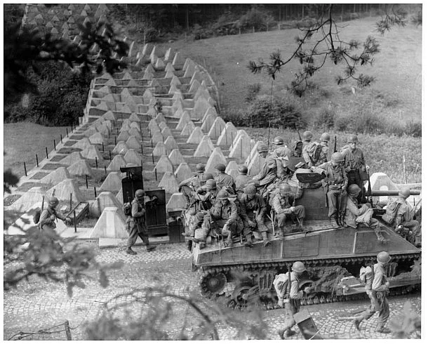 siegfried-maginot-line-01.jpg