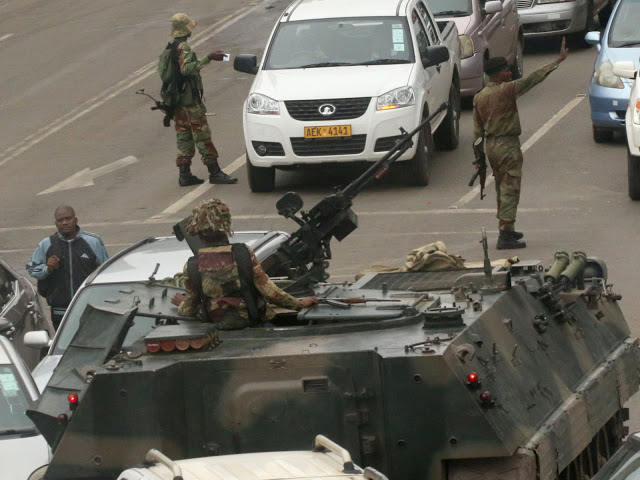 skynews-zimbabwe-harare-military-vehicles_4156173.jpg