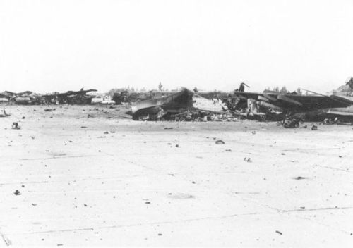 Su-7BMK 355 Regiment AAF destruido en Shindand, 1985.jpg