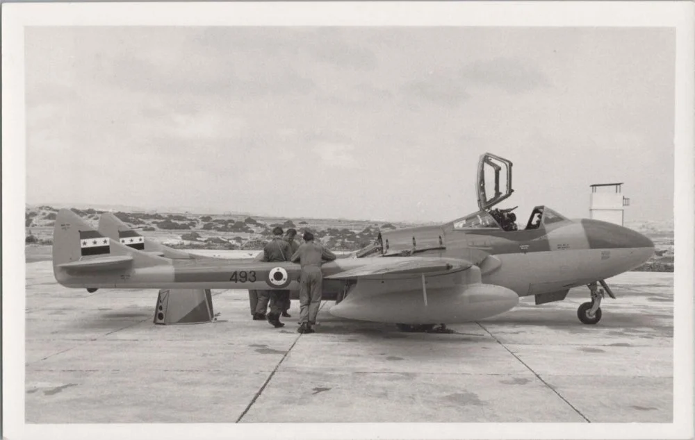 Syrian Vampire (15768) at Malta - Luqa (early 1960).jpg