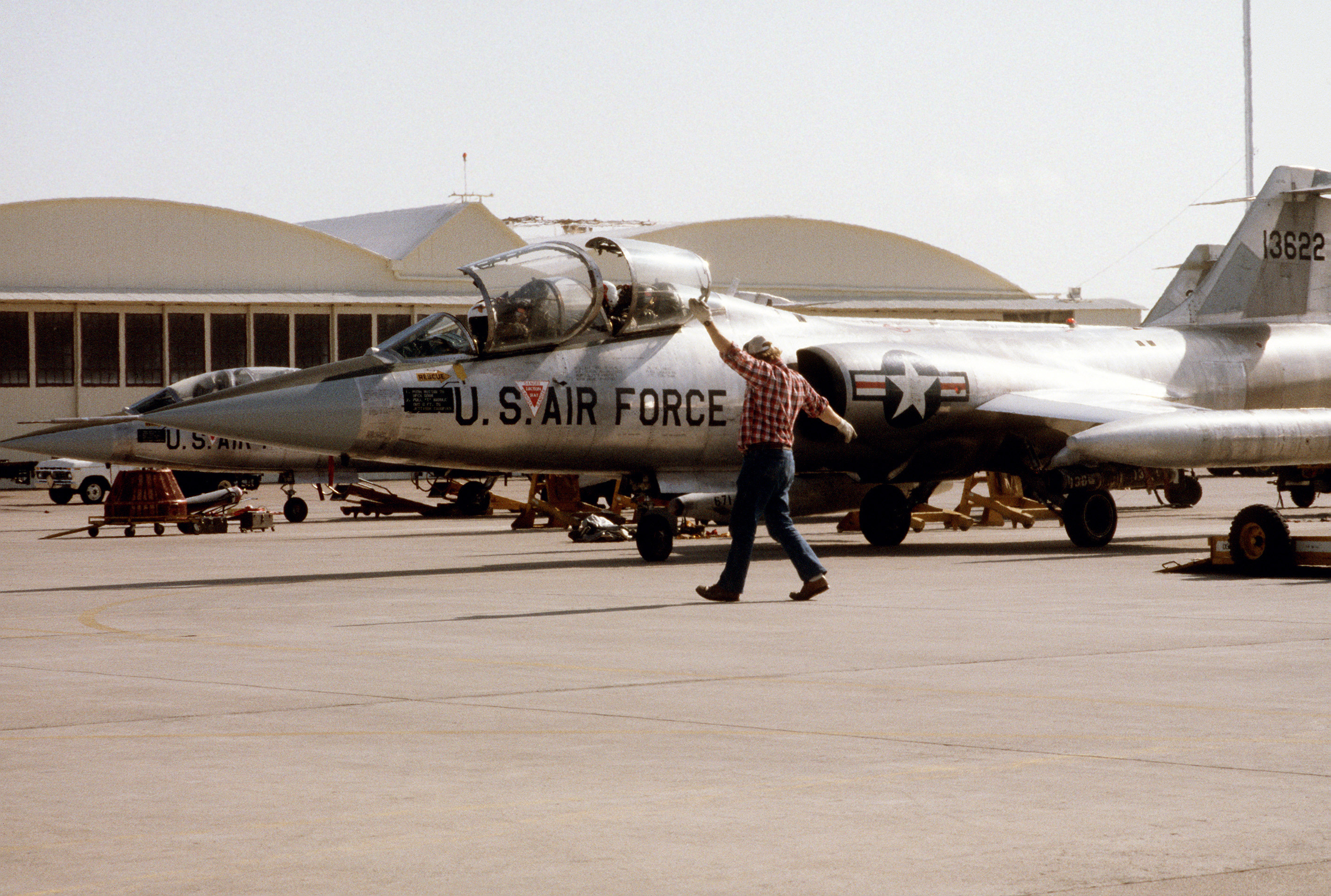 TF-104G_LukeAFB_Nov1982.jpeg