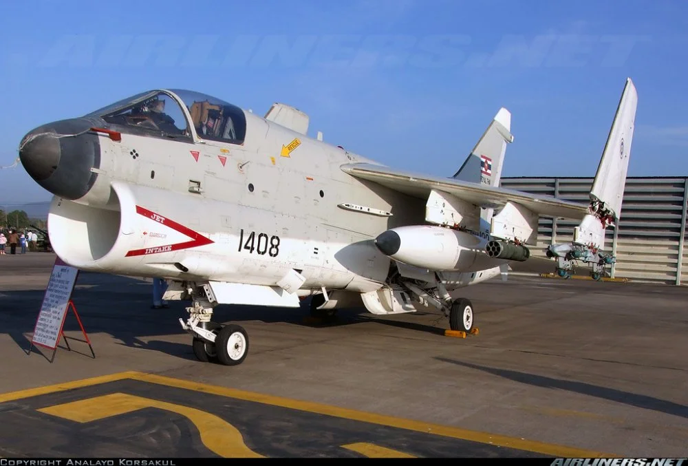 Thaï Navy A-7E (1408, E-284) at Rayong - U-Taphao Int'l for Children's Day (10 January 2009).webp