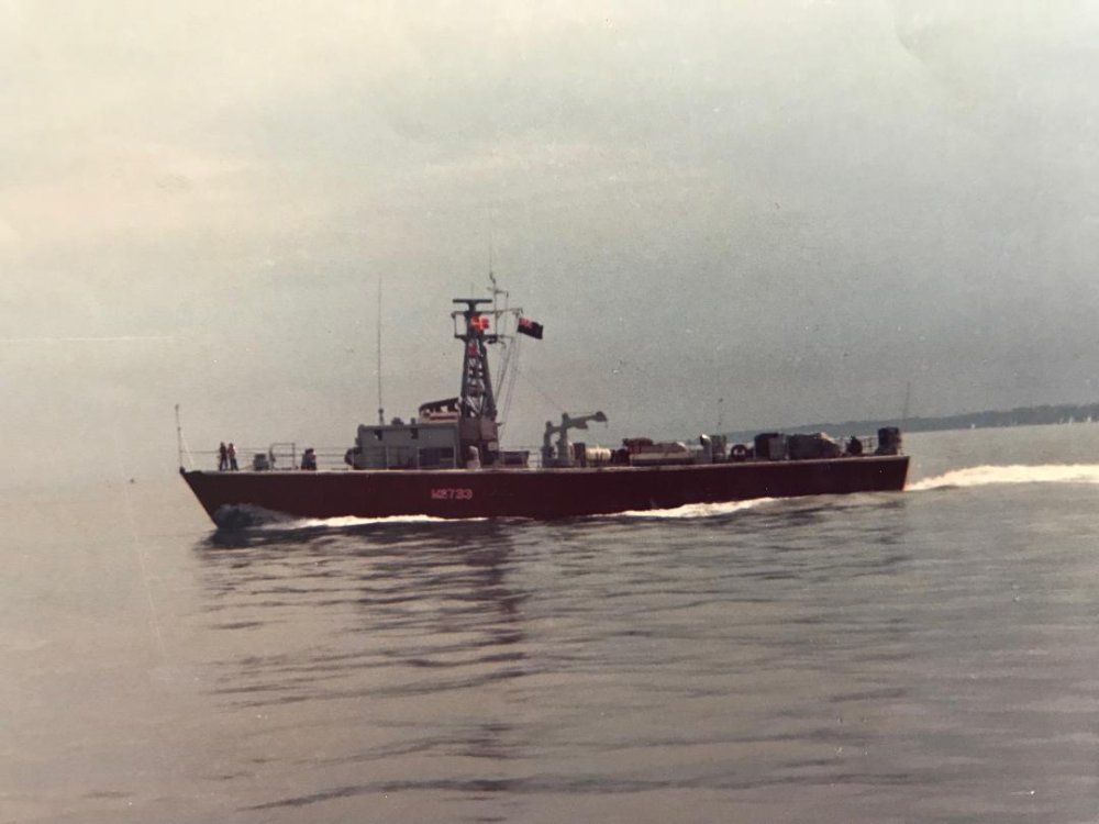 Thakeham doing 14 knots off Garrison Point Sheerness late in 1974.jpg