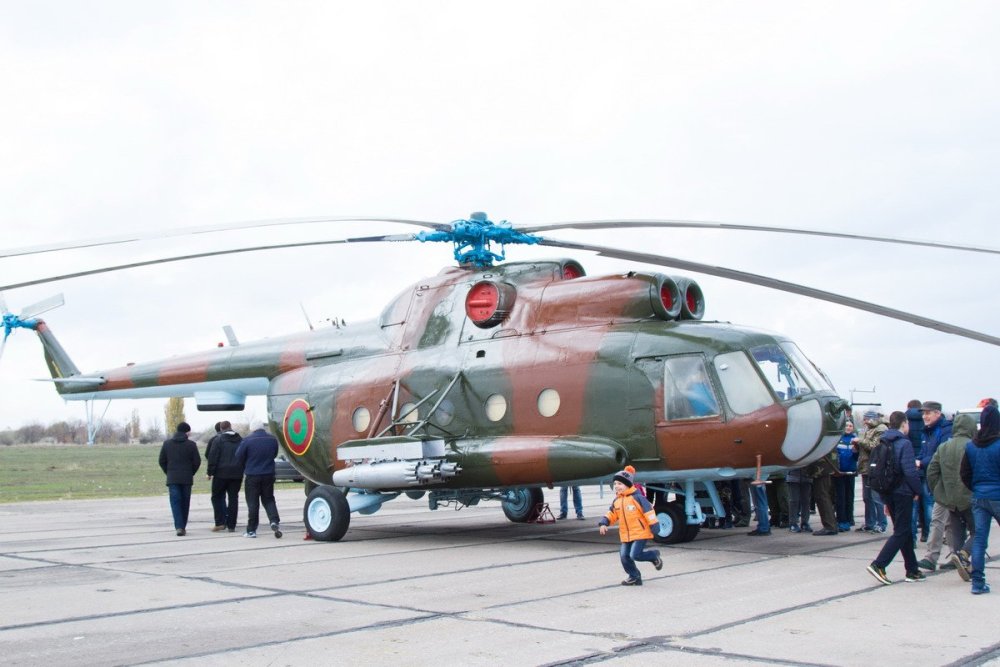Transnitria Mi-8AMT~.jpg