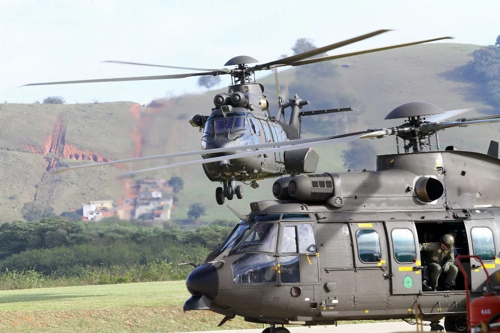 two-h225m-ground-flight.jpg