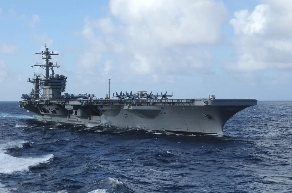 USS-Carl-Vinson-4275-C-007.webp