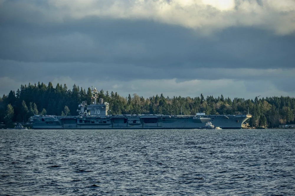 USS-Carl-Vinson-CVN-70-331164.webp
