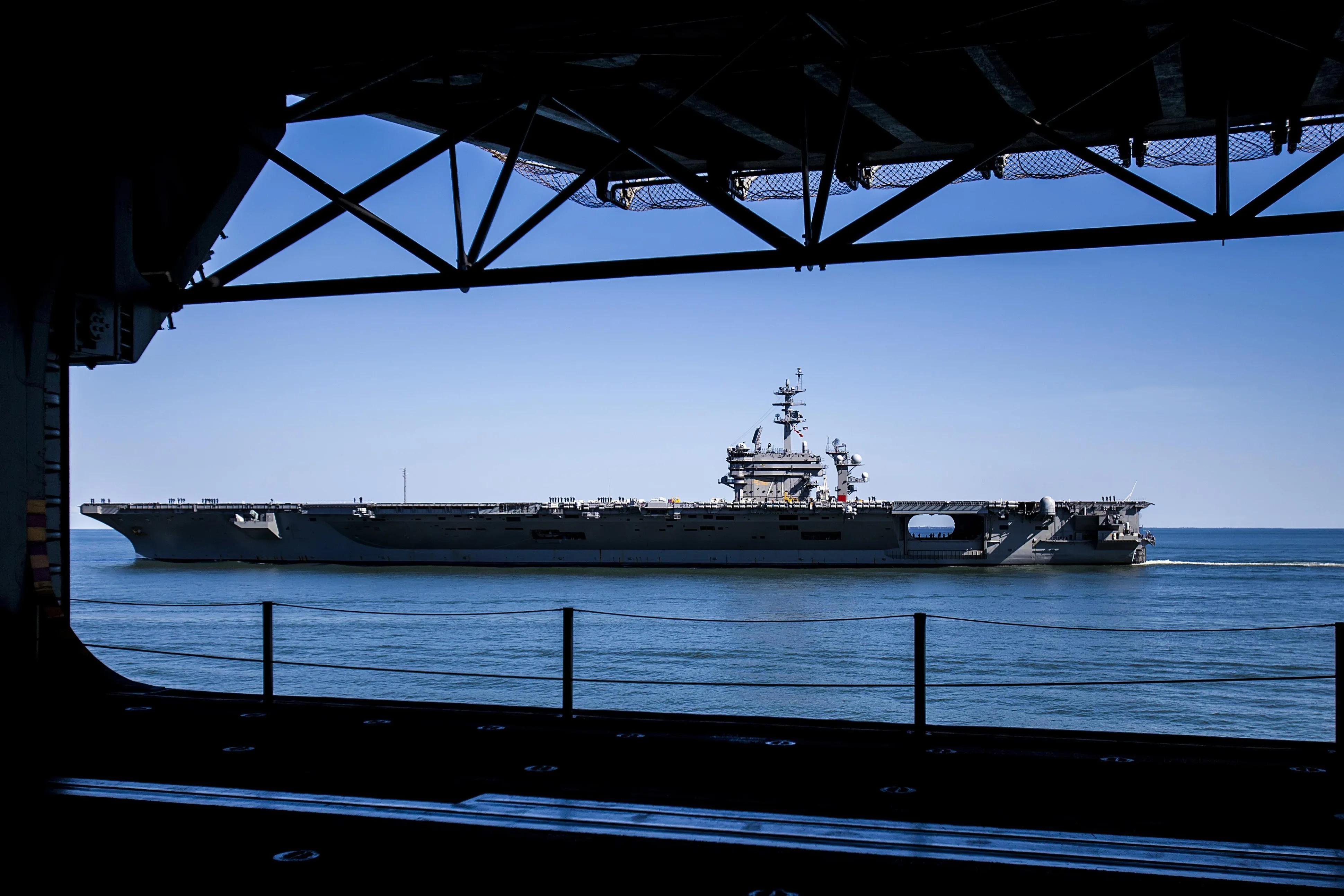 USS Theodore Roosevelt - 079.webp