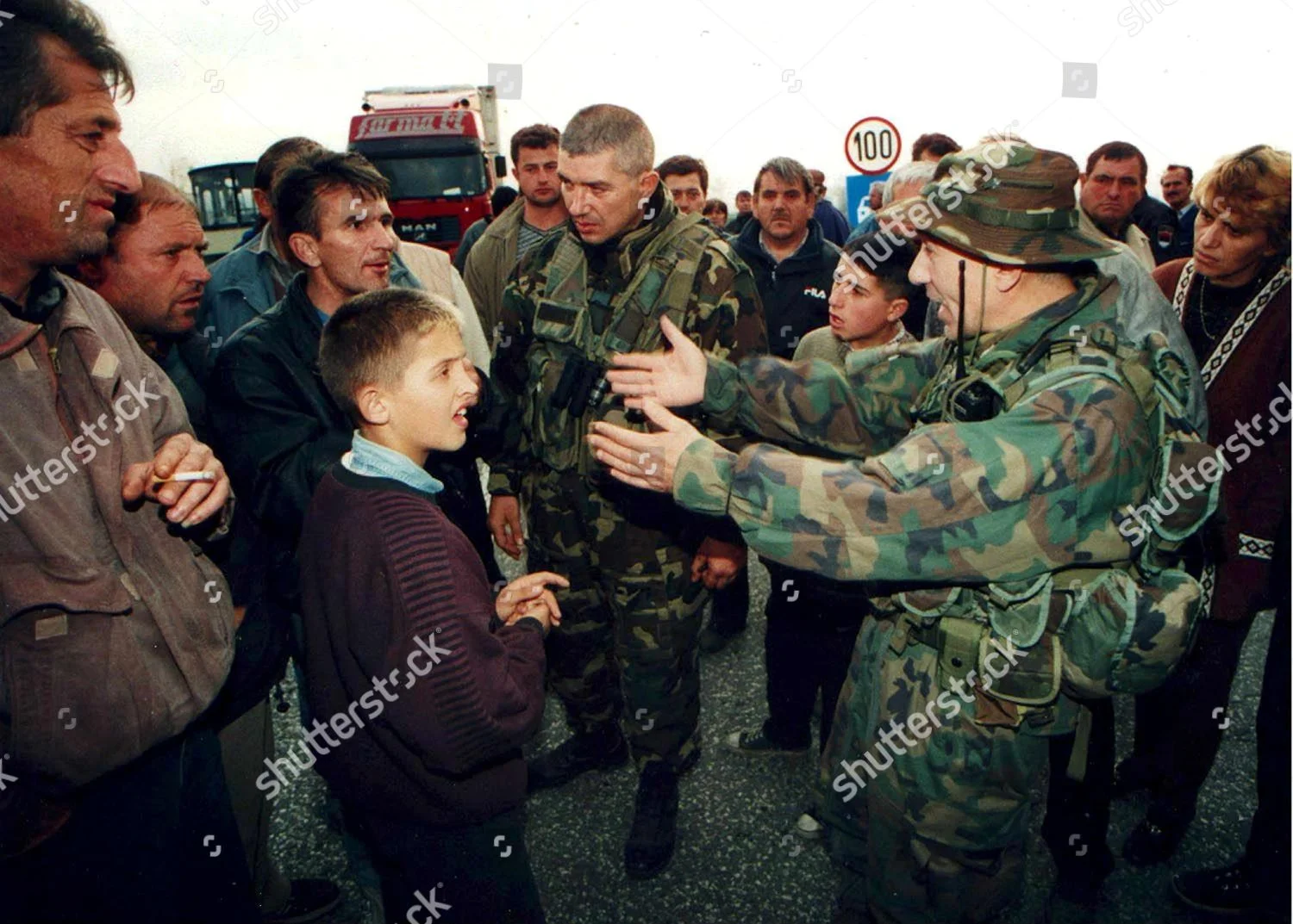 various-nov-2000-shutterstock-editorial-7658008a.webp