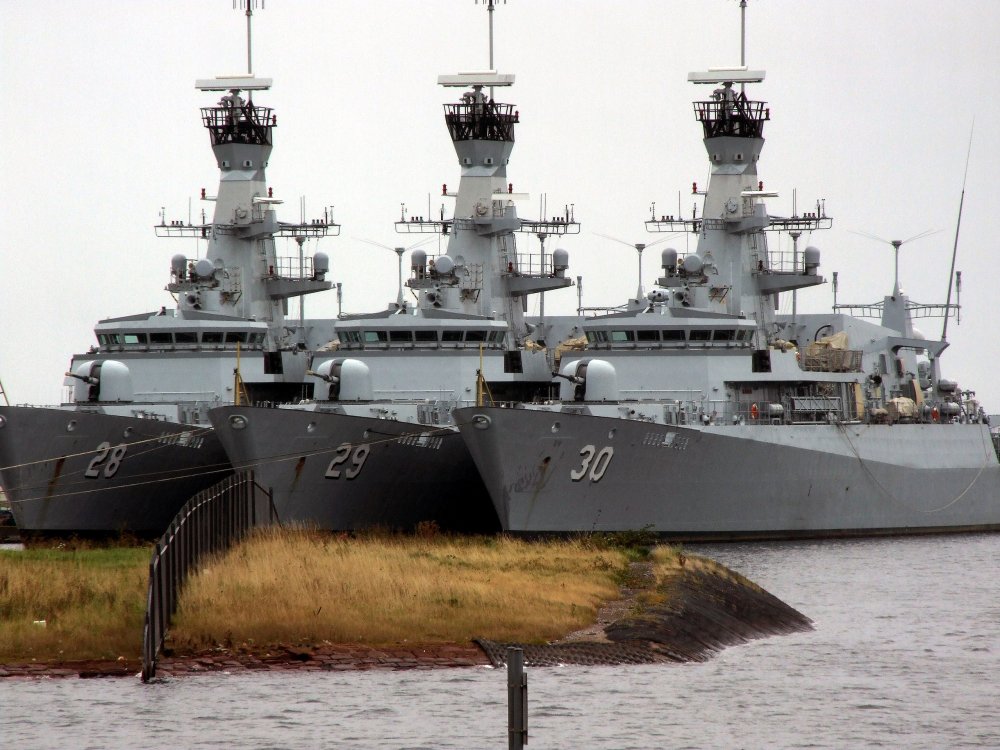 warships_barrow_dock-jpg.jpg