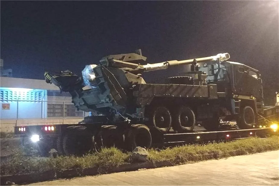 x6_self-propelled_howitzers_to_Philippines_925_001.webp