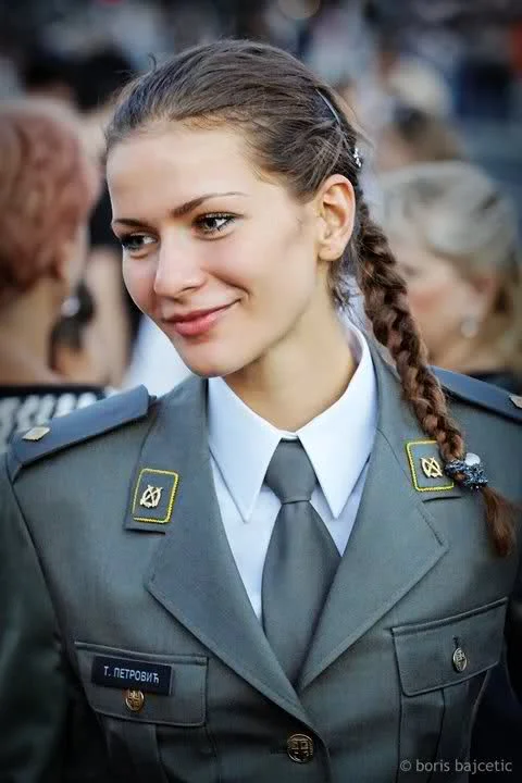 xnhzjq.webp