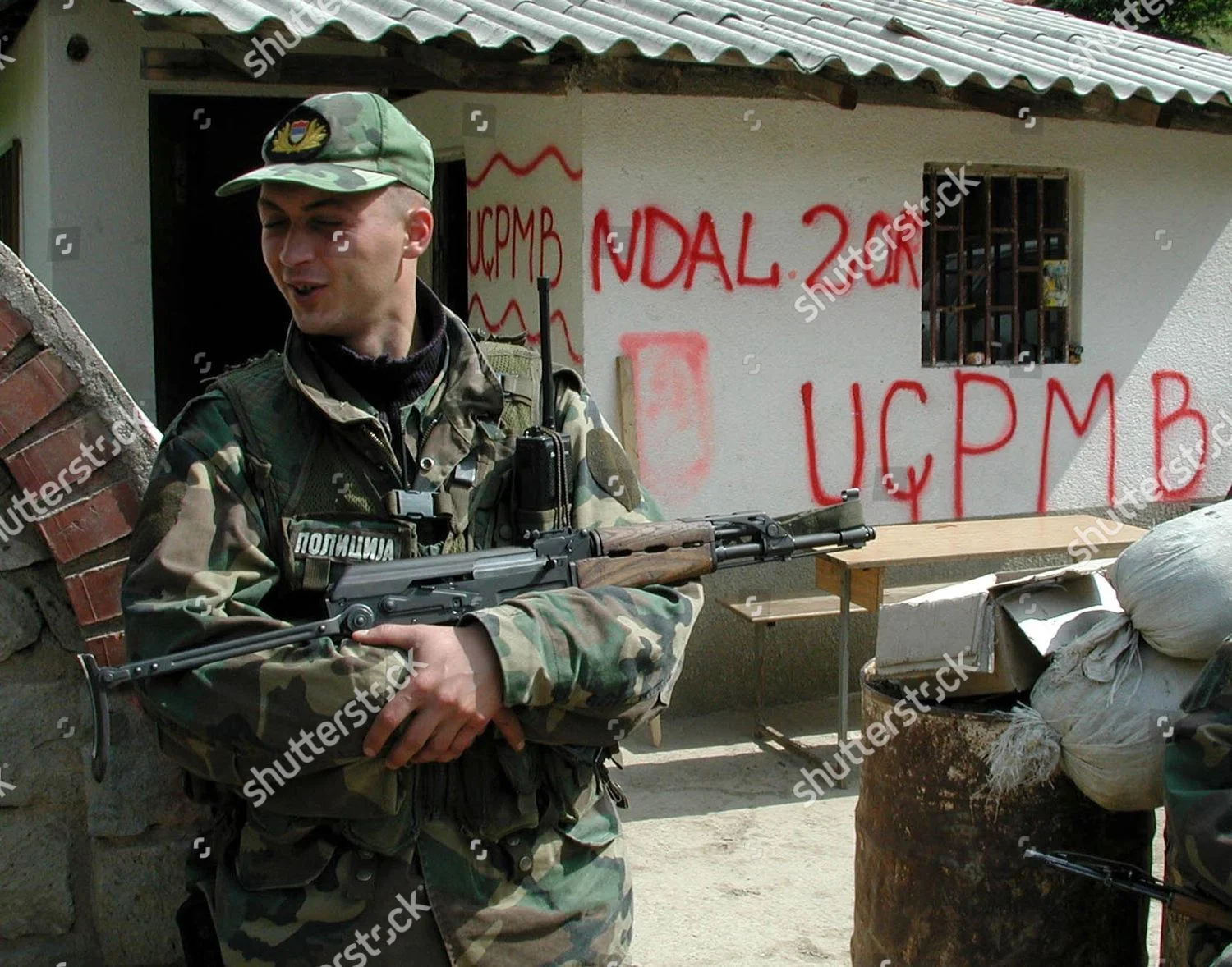 yugoslavia-cerevajka-army-may-2001-shutterstock-editorial-7745730a.jpg