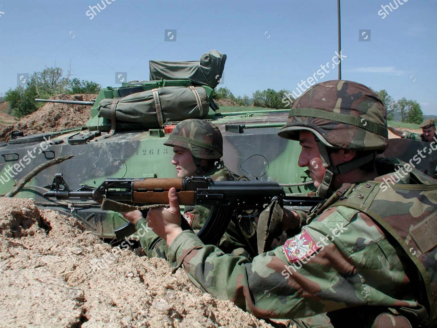 yugoslavia-golemo-brdo-army-may-2001-shutterstock-editorial-7749071a.jpg