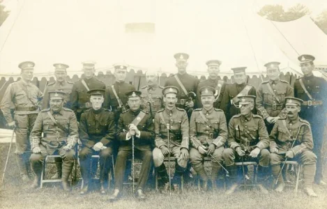 Officers of the 37th Battalion haldimand rifles ww1.jpg