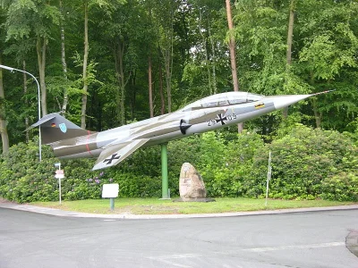 F-104F Starfighter Gate guard Jever.webp F-104F Starfighter Gate guard Jever.webp