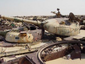 abandoned-tank-graveyard-kuwait-2.jpg