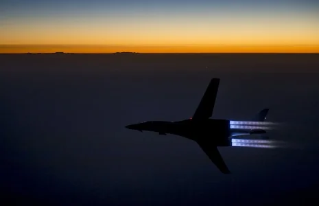 B-1-lancer-night-afterburners.webp B-1-lancer-night-afterburners.webp