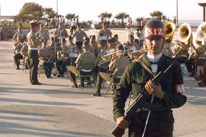 800px-The_2d_Marine_Division_Band_performs_in_a_park_in_Iskenderum,_Turkey,_while_a_Turkish_Mi...jpg