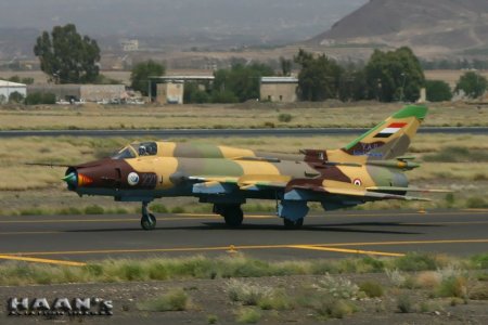 Yemeni Su-22M4 (2214) at Sanaa (September 2007).jpg