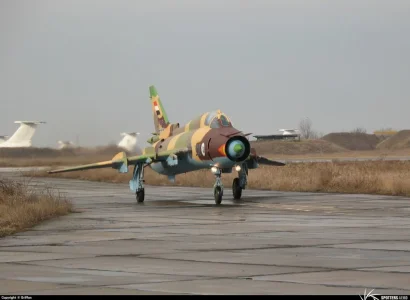 Yemeni Su-17M4 (2220 blue) at Mokraya - Zaporozhye (2007).jpeg