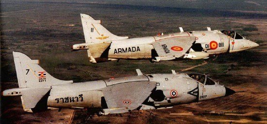 Thaï Navy AV-8S (3107) & Spanish Navy AV-8S (01-811).jpg