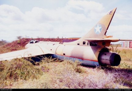 Somali Hunter FGA.76 (CC.702, 41H-670848) at Baidoa (June 1993) one of four abandoned here.jpg