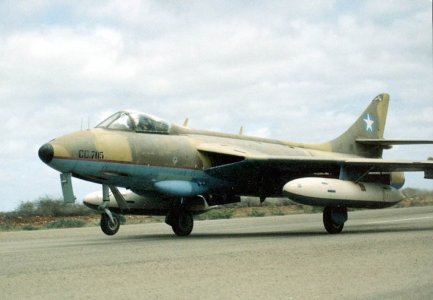 Somali Hunter FGA.76 (CC.705) (1983-90).jpg