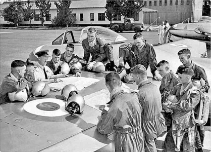 Rhodesian Vampire FB.9 pilotspreparing sortie.webp