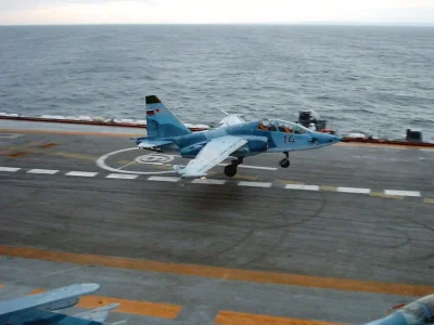 Russian Navy Su-25UTG (14 red) on Admiral Kuznetsov.jpg