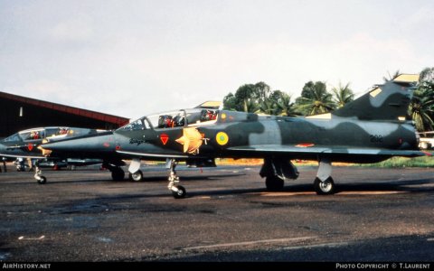 Gabonese Mirage 5DG (202) at Franceville - Mvengue (March 1987).jpg