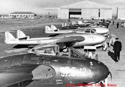Aéronavale Vampire Mk.5 (57.S-12, 57.S-1 & more) at Khouribga training base (after 1957).jpg