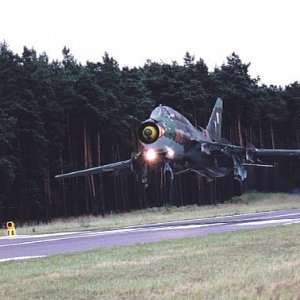 Su-22, DOL - Kliniska,  June 2001