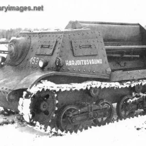 T-20 Komsomolets m 1937 in Hmeenlinna