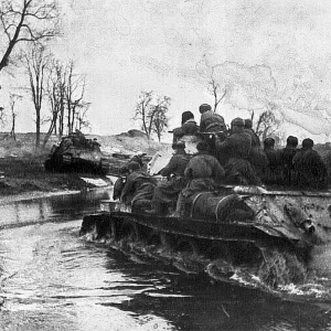 T-34sFording