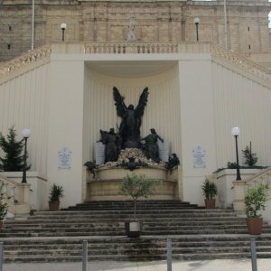 Bormla War Memorial, (Cospicua) Malta