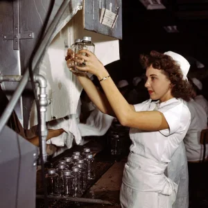 Women At War In Colour 011