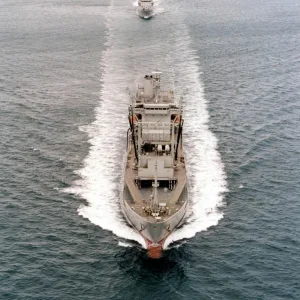 Frigate HMNZS TE MANA with RN Lynx helicopter