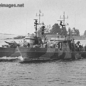 R-class minesweepers in 1980's