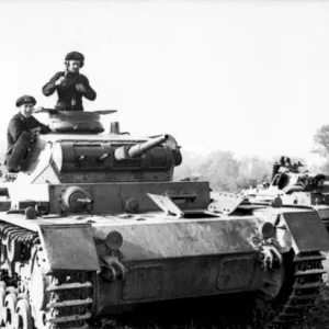 35191  MINIART German Tank Crew France 1940 (11)