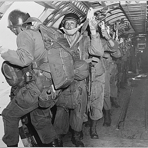 1951 September, Paratroopers