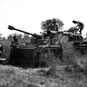 Stug-iv-sdkfz167-of-panzer-abteilung-190-90panzergrenadier-division_8303057421_o